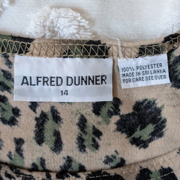 Alfred Dunner tan black green leopard print casual top 14 - Picture 8 of 8